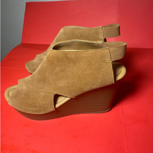 Kenneth Cole Suede Platform Wedge Sandal Bootie Heels Beige Retro Boho sz 8.5 M